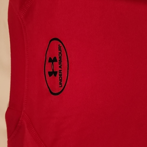 Under Armour Red Tee with Black Emblem. Size YXS - Picture 7 of 8